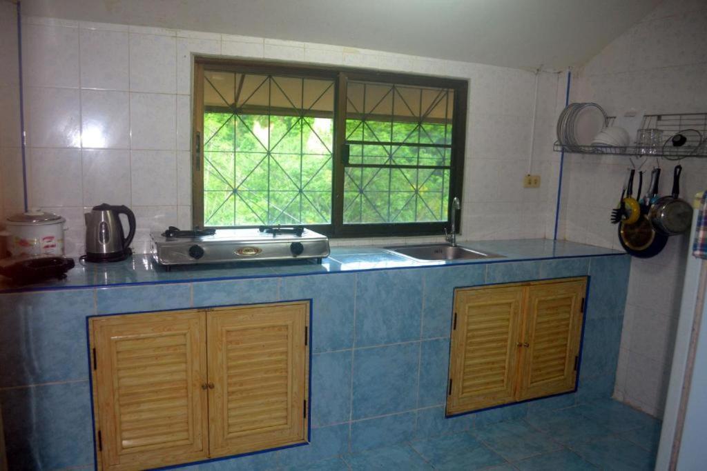 Oyo 851 On Hill Residence Patong Екстериор снимка