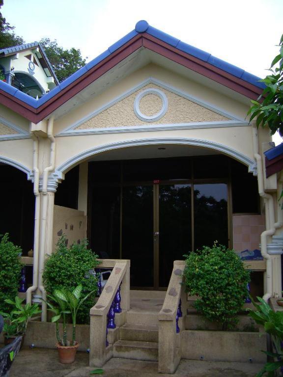 Oyo 851 On Hill Residence Patong Екстериор снимка