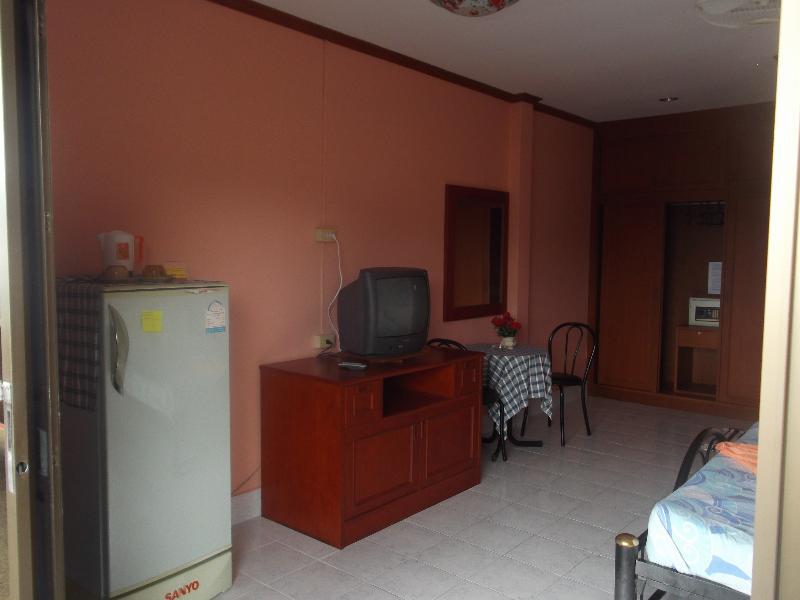 Oyo 851 On Hill Residence Patong Екстериор снимка