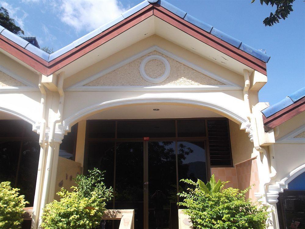 Oyo 851 On Hill Residence Patong Екстериор снимка